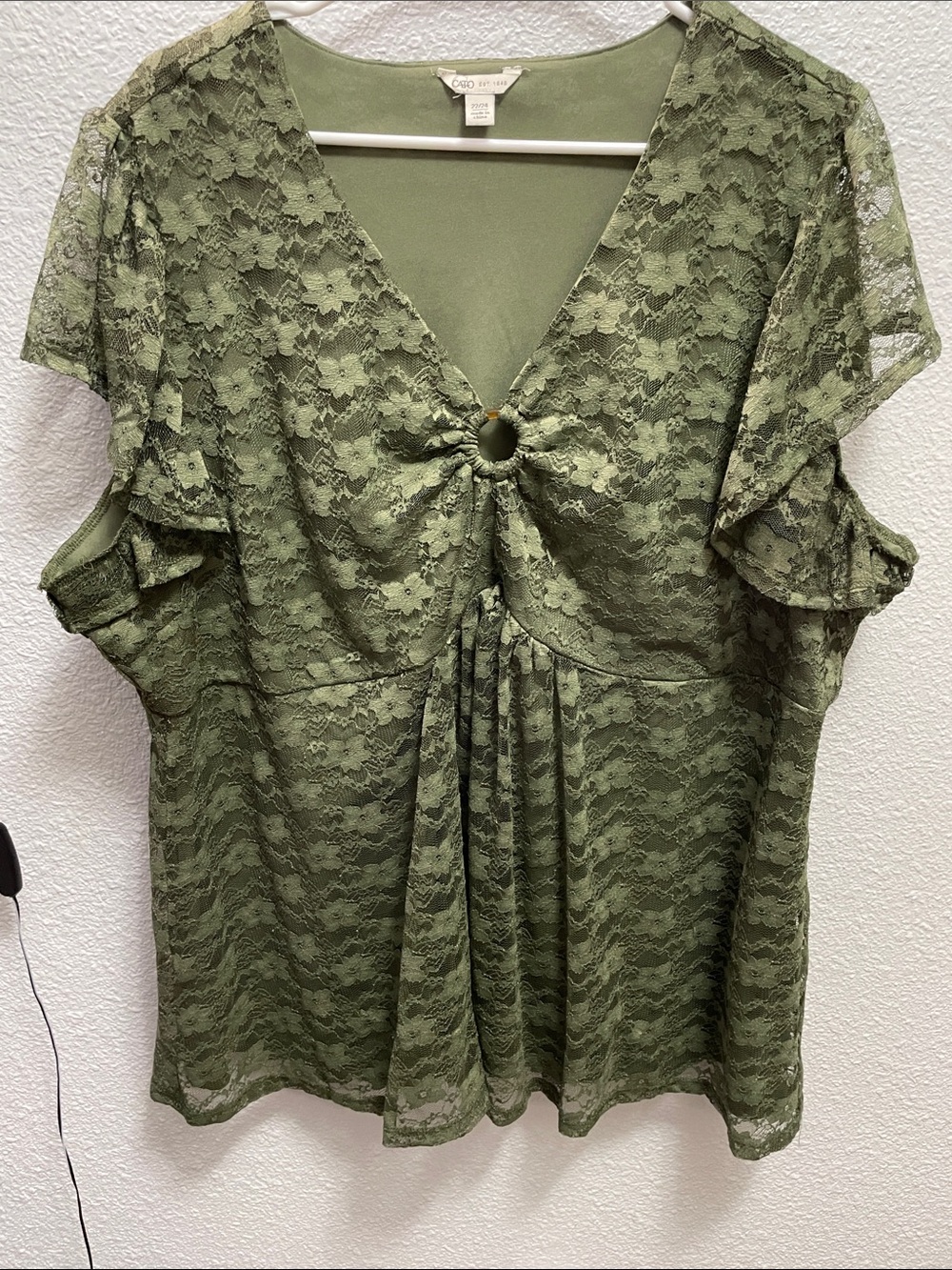 Cato Olive Lace Ring-Front Flutter Sleeve Top